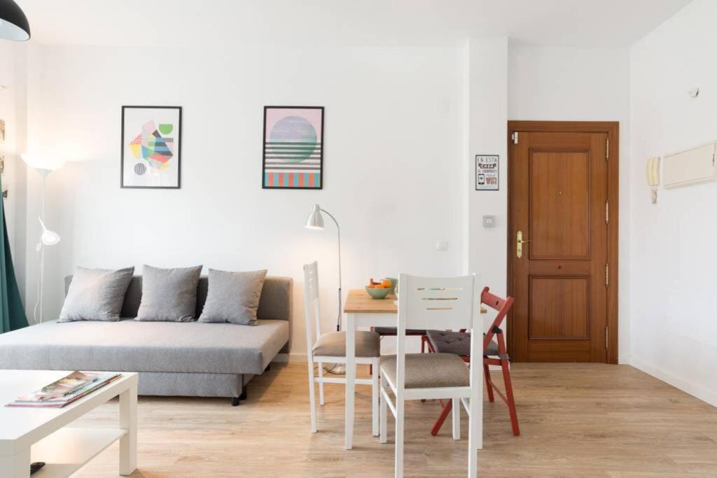 City Breaks In Malaga Downtown Apartment Bagian luar foto