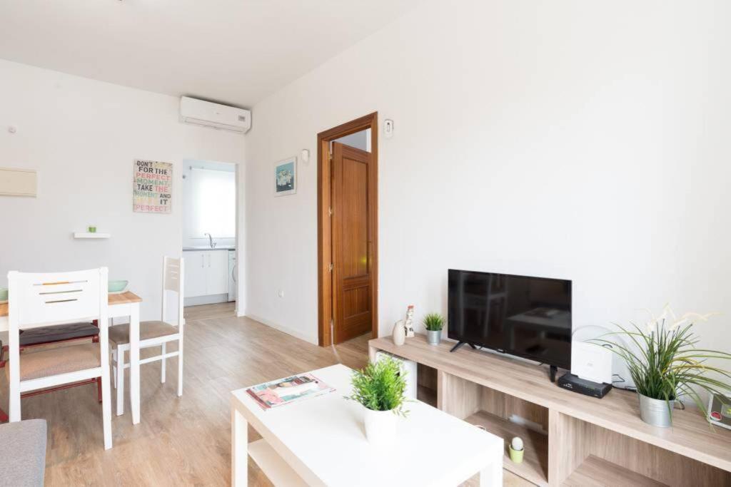 City Breaks In Malaga Downtown Apartment Bagian luar foto